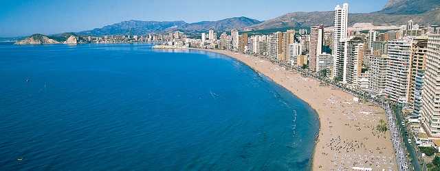 imagen de hoteles en Benidorm en la zona de la playa de Levante